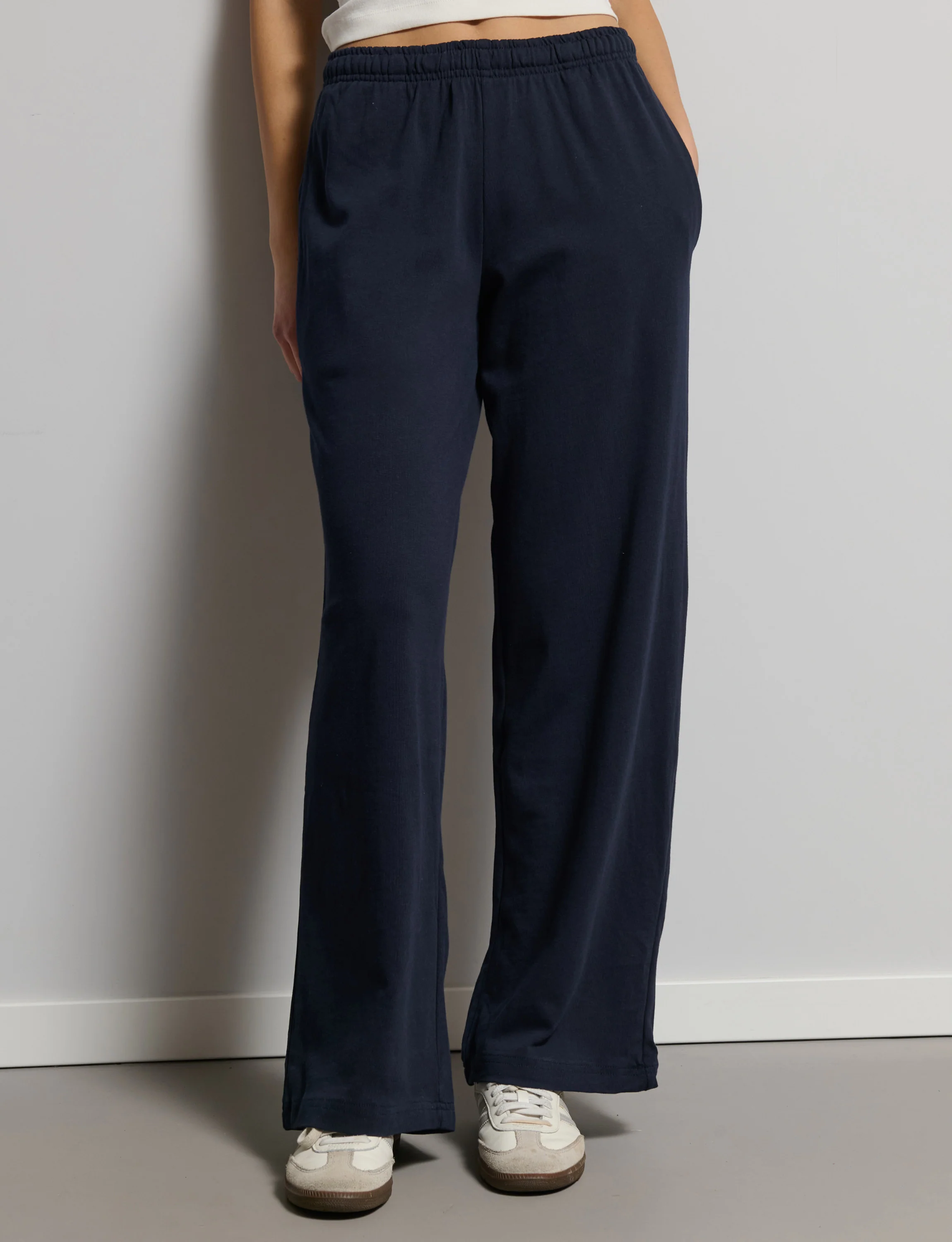 Pantalone tuta blu navy a gamba ampia - Image 2