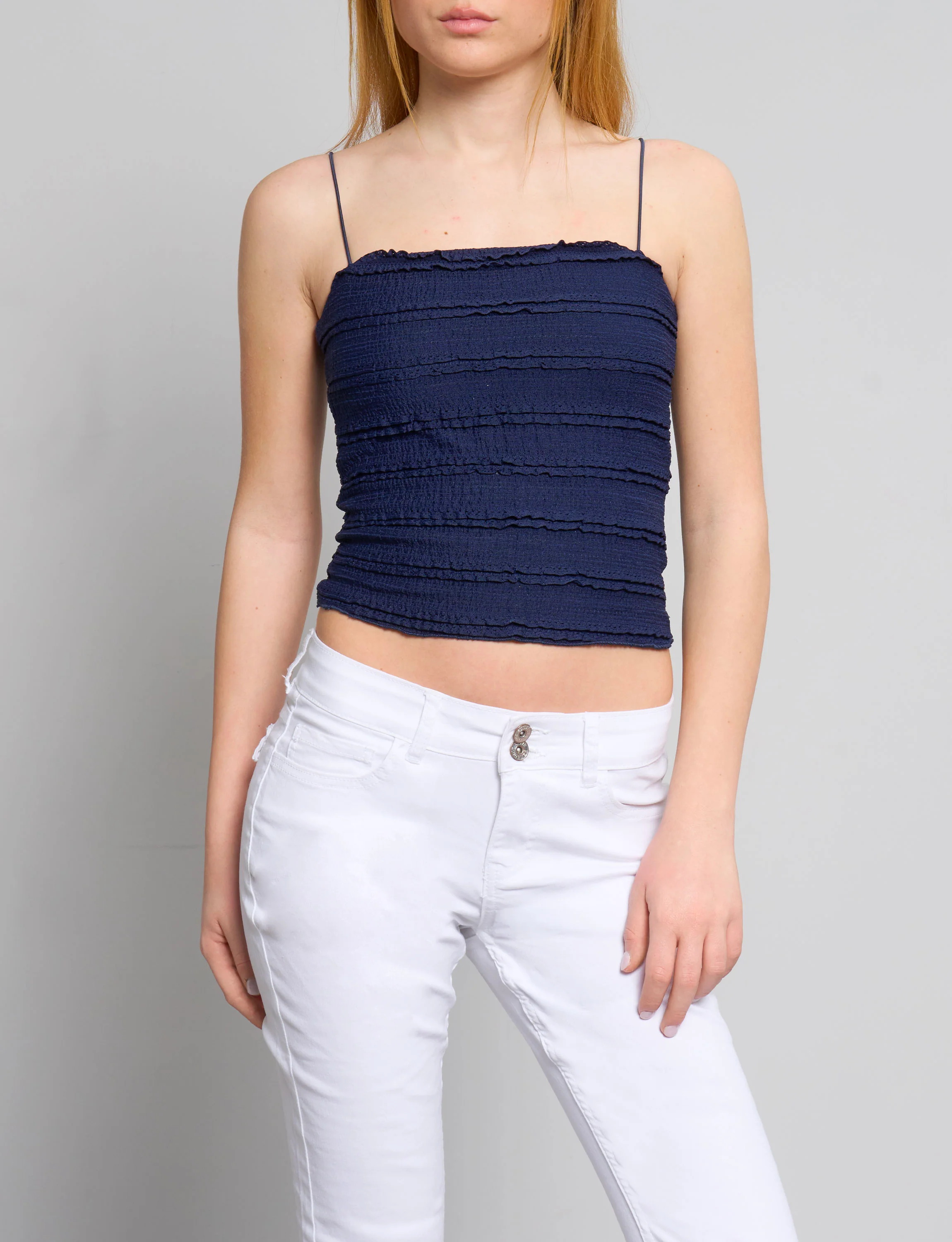 Top a fascia blu navy con rouches - Image 2